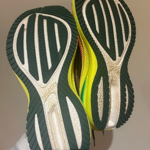 Saucony Triumph 21 women’s size 7.5 - Picture 4 of 4